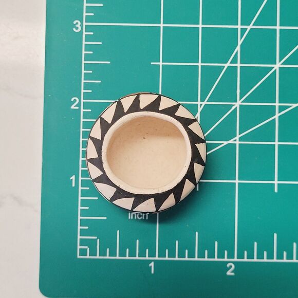 Acoma Pottery Vase Vintage Native American NM Pot Signed L Garcia Polychrome - Picture 5 of 12